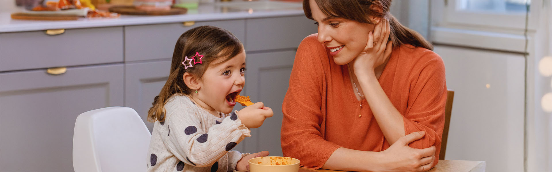 Thức ăn dặm trong hũ thủy tinh